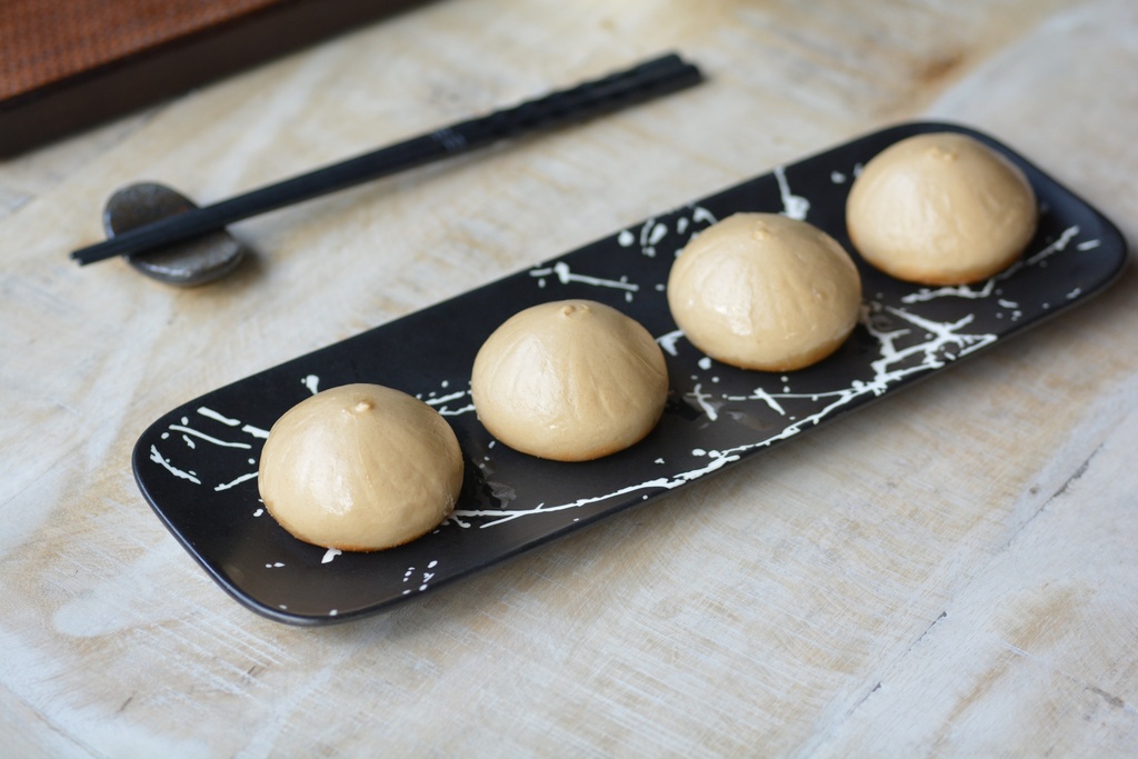 3-5. Bao a la Plancha de Ternera con Cebolla y Repollo